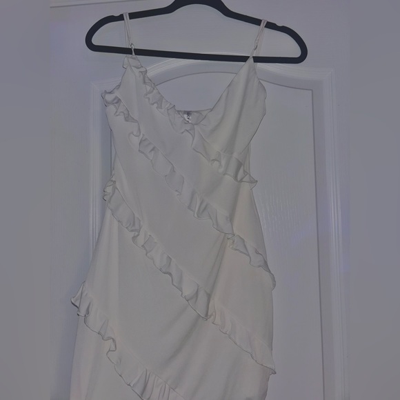 Lucy in the Sky Elowen Ruffle Mini Dress in White Size Medium - Picture 3 of 4